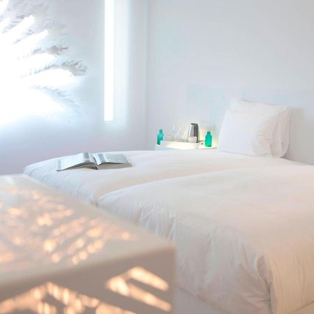 Renaissance Barcelona Fira Hotel L'Hospitalet de Llobregat Esterno foto