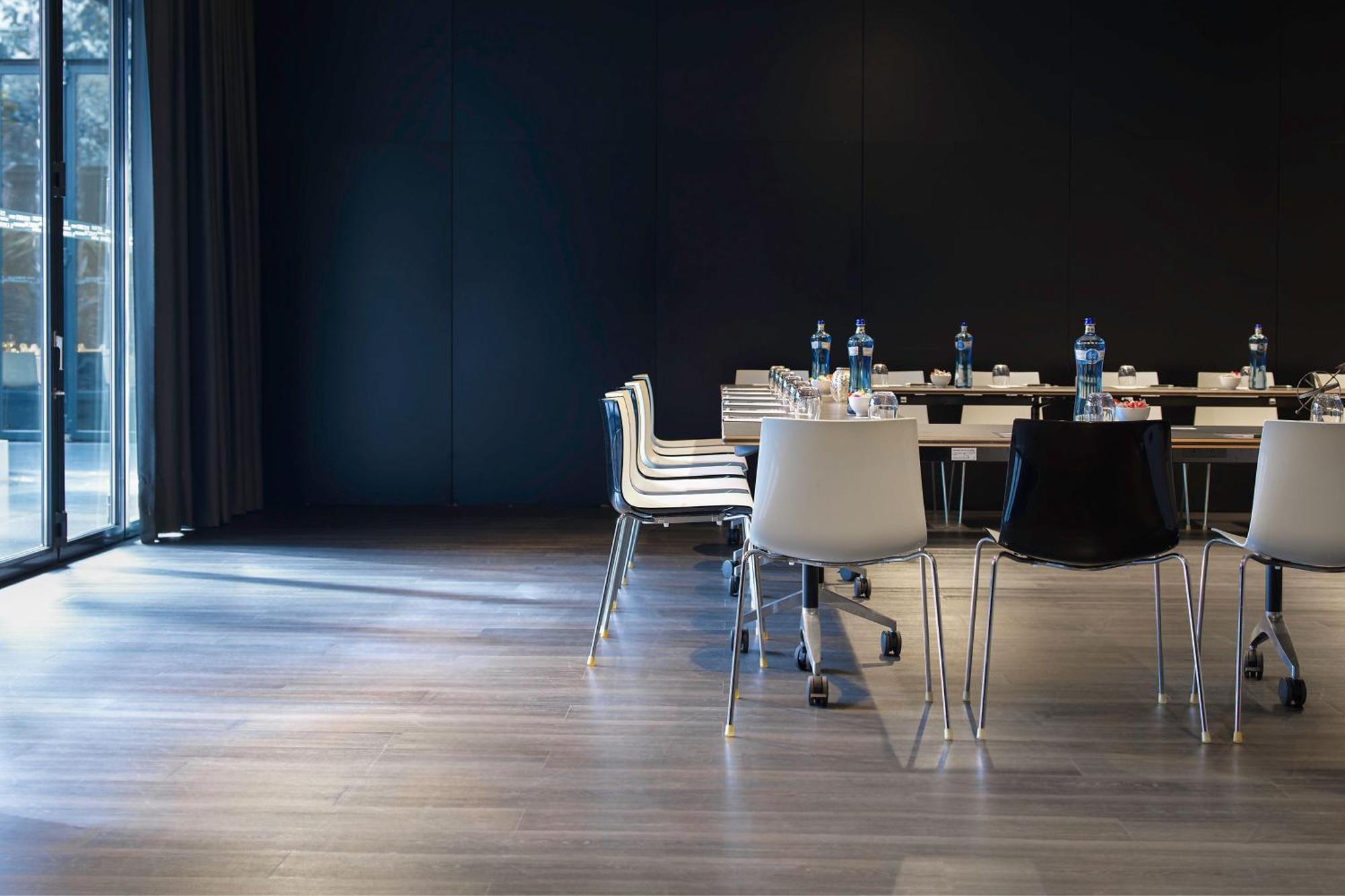 Renaissance Barcelona Fira Hotel L'Hospitalet de Llobregat Esterno foto