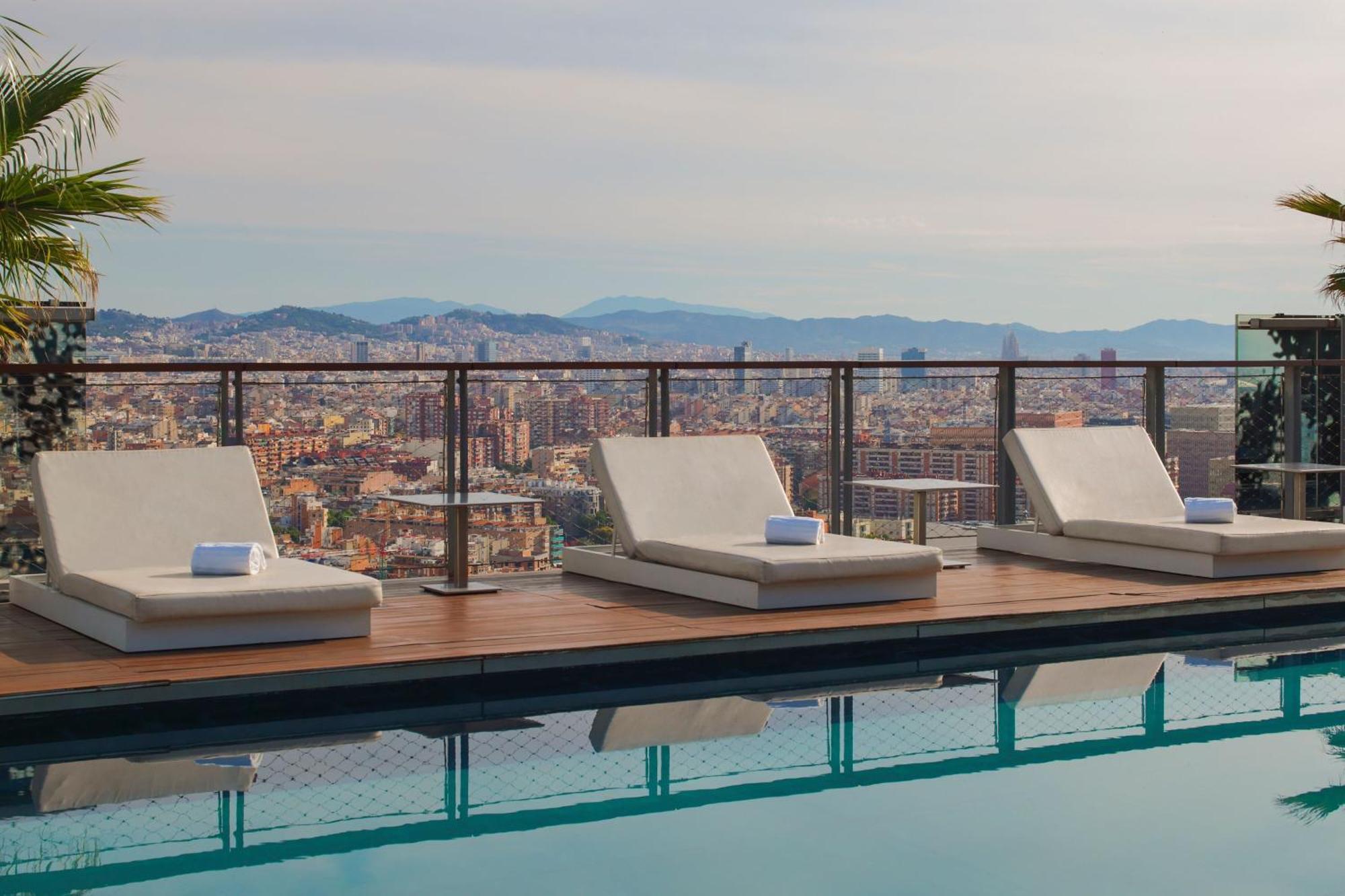 Renaissance Barcelona Fira Hotel L'Hospitalet de Llobregat Esterno foto