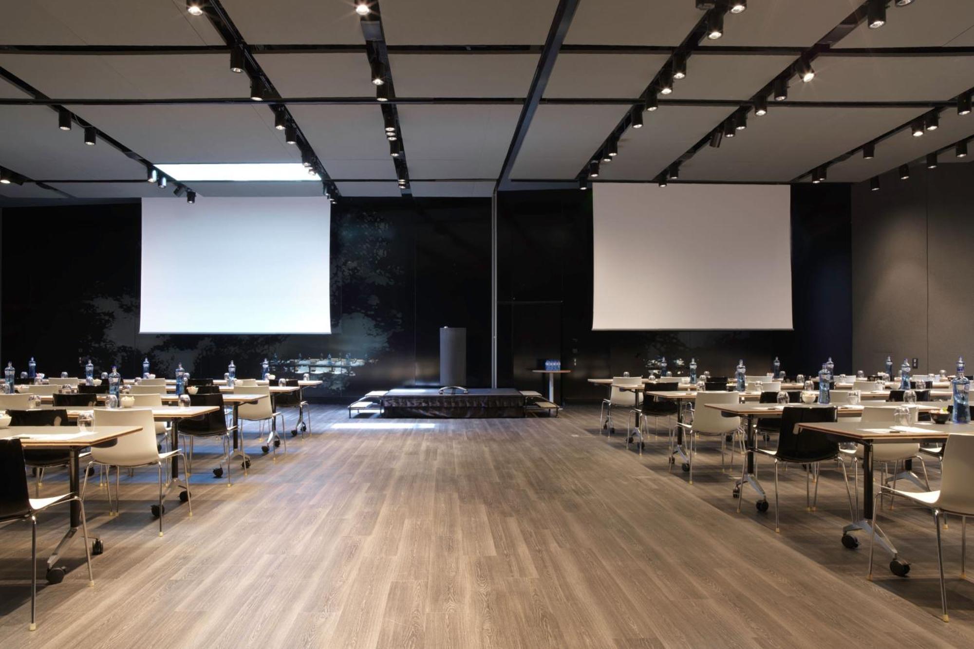 Renaissance Barcelona Fira Hotel L'Hospitalet de Llobregat Esterno foto