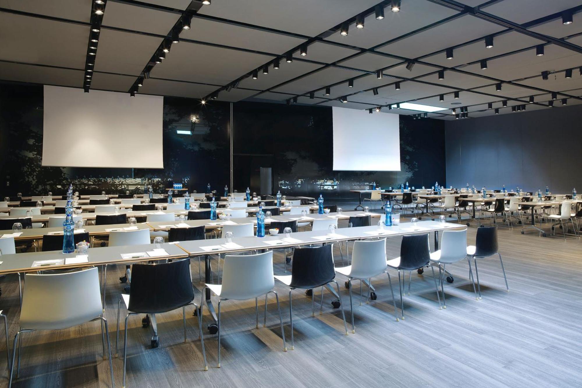 Renaissance Barcelona Fira Hotel L'Hospitalet de Llobregat Esterno foto
