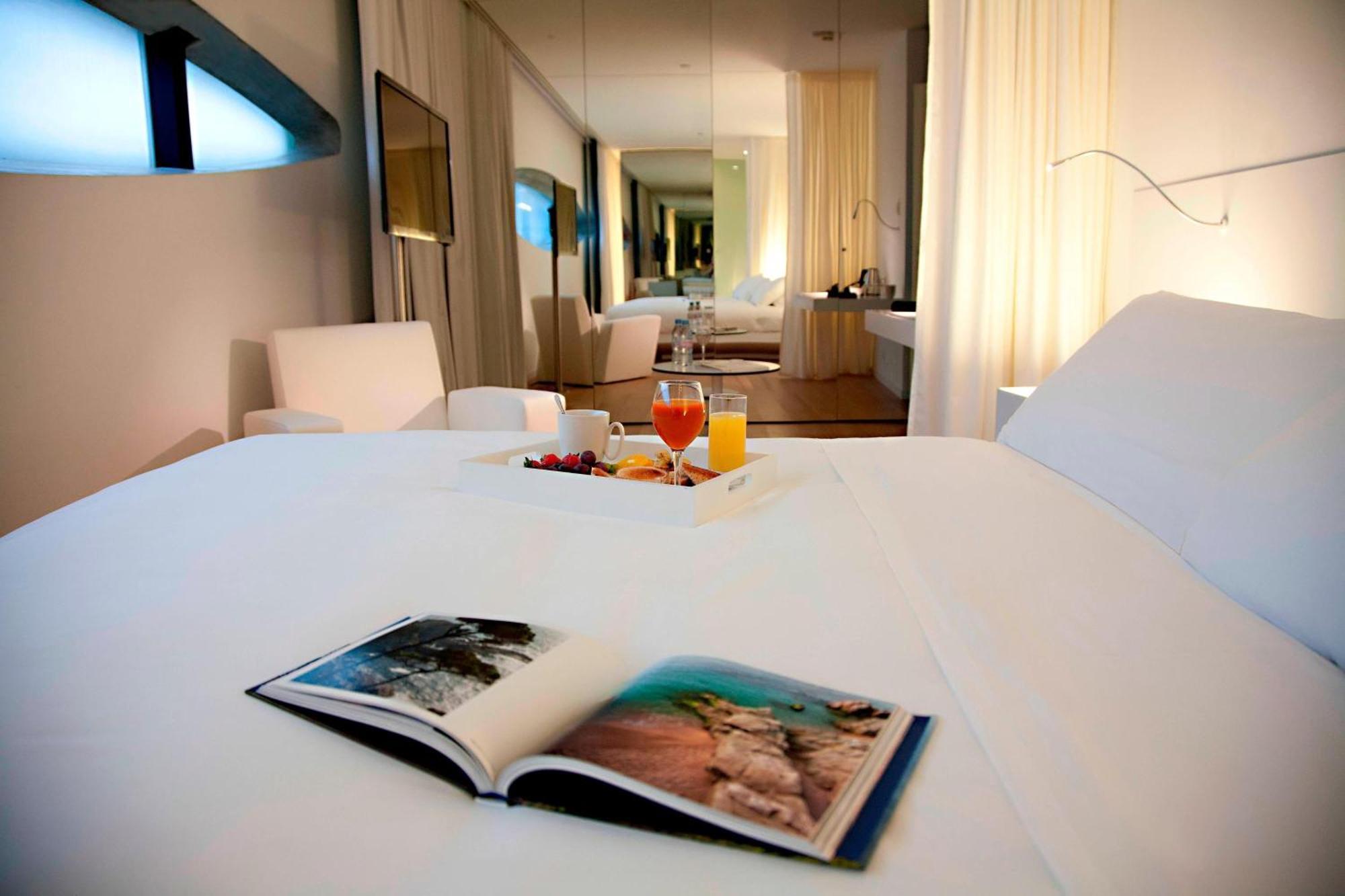 Renaissance Barcelona Fira Hotel L'Hospitalet de Llobregat Esterno foto